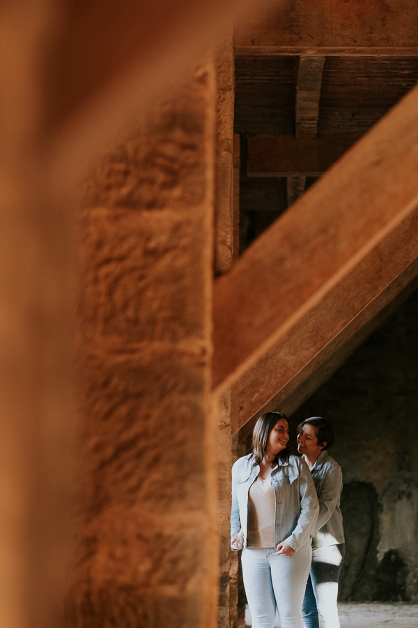 Ensaio Pré-wedding no campo de Talita e Camila na Fazenda Ipanema em Iperó - SP, por Anderson Crepaldi Fotografia