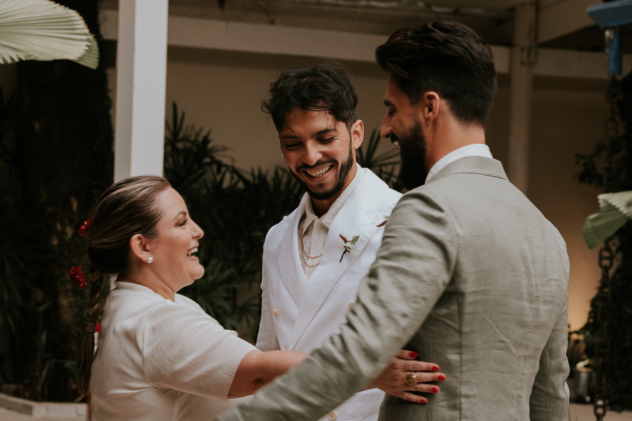 Casamento de Bruno e Ivan na Praia de Ilhabela no Sea Club por Anderson Crepaldi Fotografia