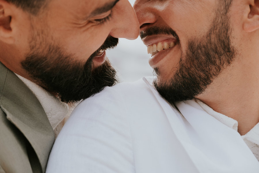 Casamento de Bruno e Ivan na Praia de Ilhabela no Sea Club por Anderson Crepaldi Fotografia