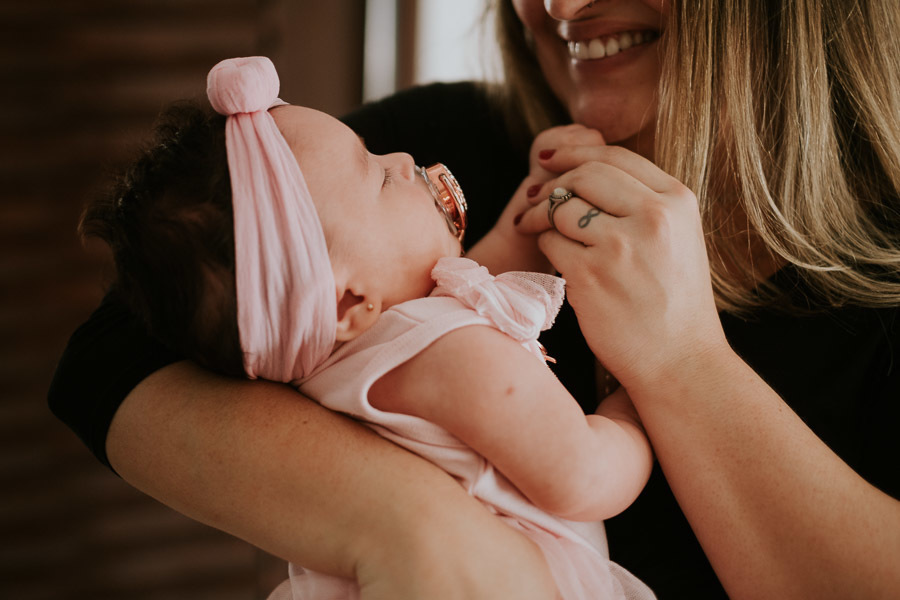 Acompanhamento fotográfico lifestyle de Serena 3 meses em casa por Anderson Crepaldi Fotografia