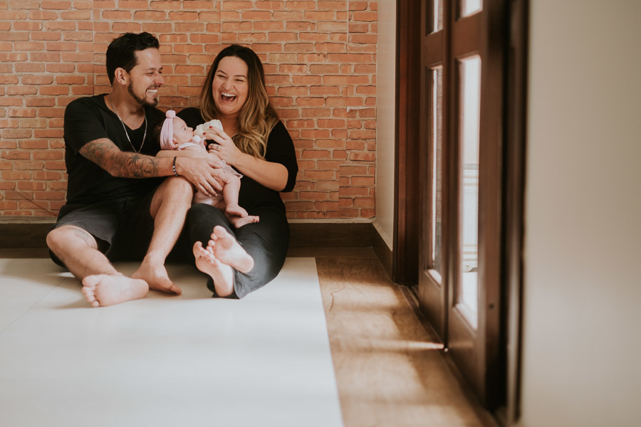Acompanhamento fotográfico lifestyle de Serena 3 meses em casa por Anderson Crepaldi Fotografia