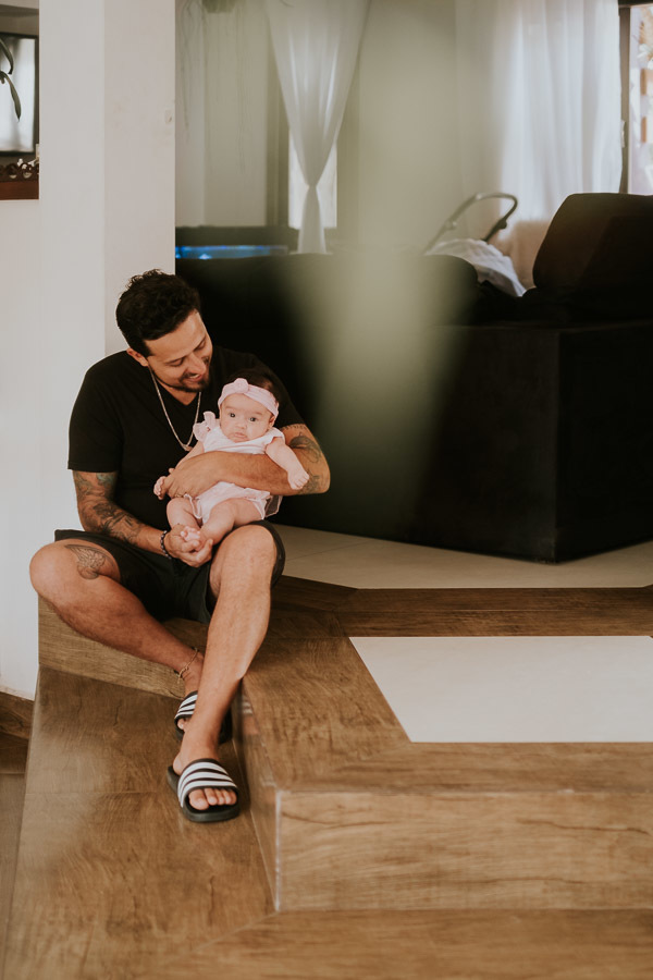 Acompanhamento fotográfico lifestyle de Serena 3 meses em casa por Anderson Crepaldi Fotografia