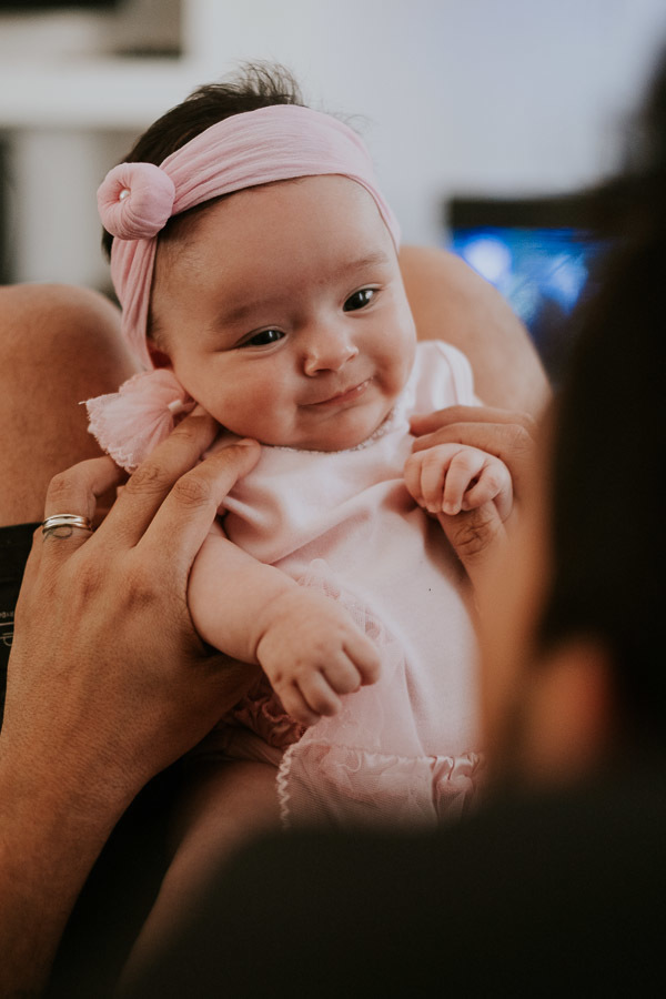 Acompanhamento fotográfico lifestyle de Serena 3 meses em casa por Anderson Crepaldi Fotografia