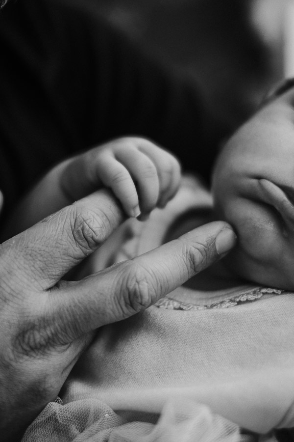Acompanhamento fotográfico lifestyle de Serena 3 meses em casa por Anderson Crepaldi Fotografia