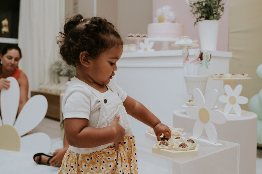 Festa de aniversário infantil da Manuela com tema girassol em Taboão da Serra