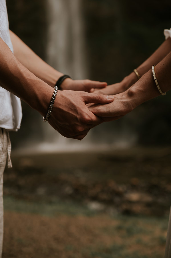 Ensaio Pré- Wedding de Natalia e Nasrullah na Cachoeira do Saltão em Itirapina por Anderson Crepaldi Fotografia