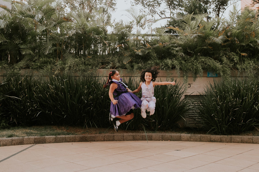 Festa de aniversário infantil da Maria Luiza com tema Wandinha em São Paulo por Anderson Crepaldi Fotografia