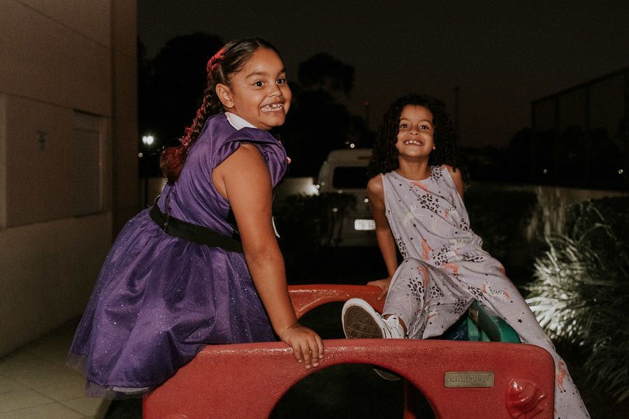 Festa de aniversário infantil da Maria Luiza com tema Wandinha em São Paulo por Anderson Crepaldi Fotografia