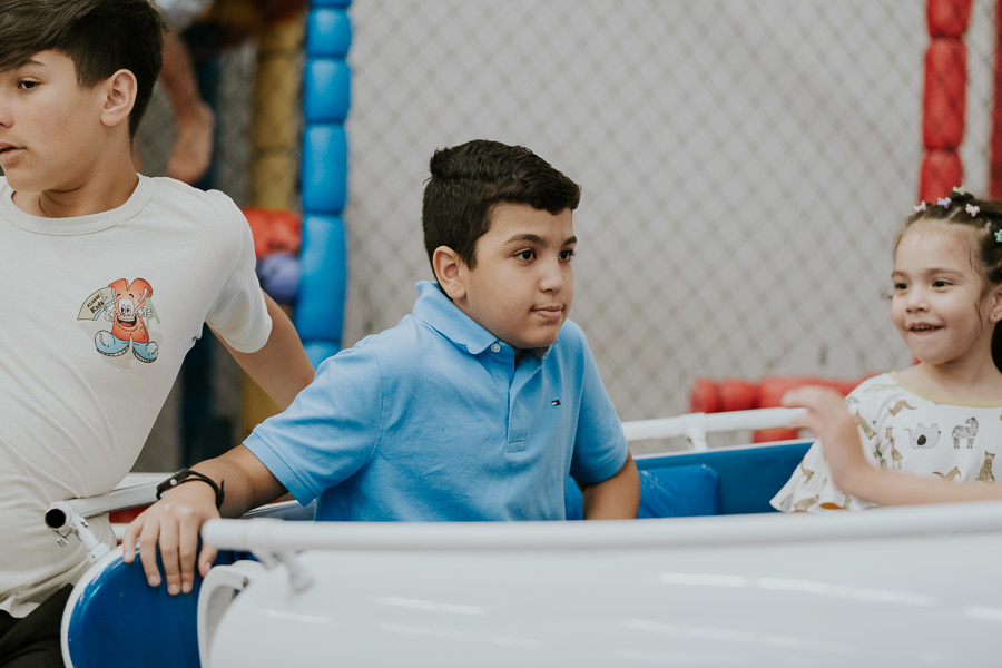 Festa de aniversário infantil com tema Jardim encantado no Buffet Classe A por Anderson Crepaldi Crepaldi Fotografia