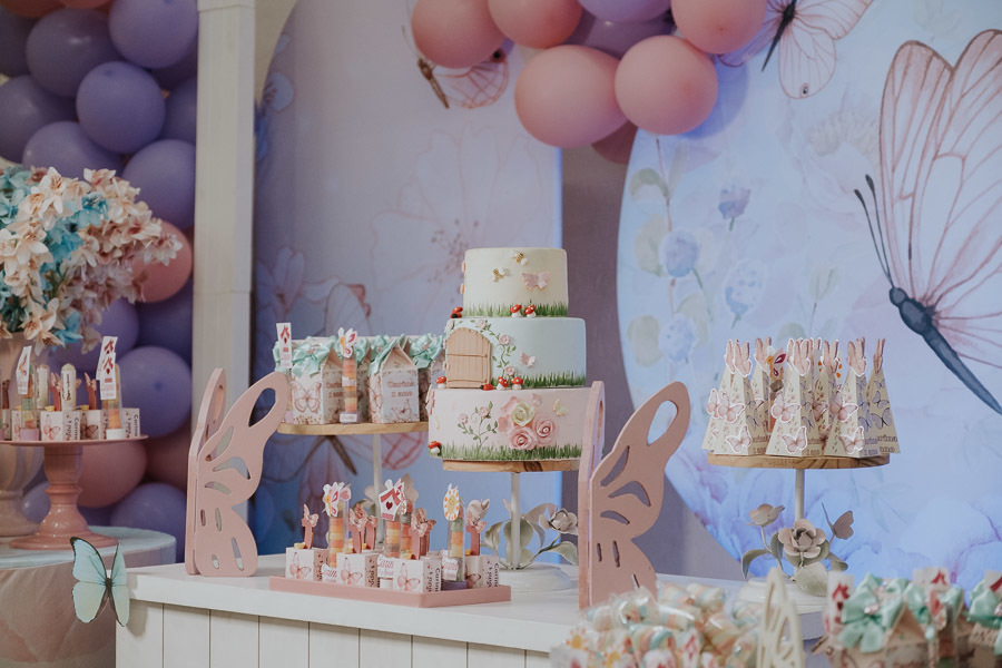 Festa de aniversário infantil com tema Jardim encantado no Buffet Classe A por Anderson Crepaldi Crepaldi Fotografia