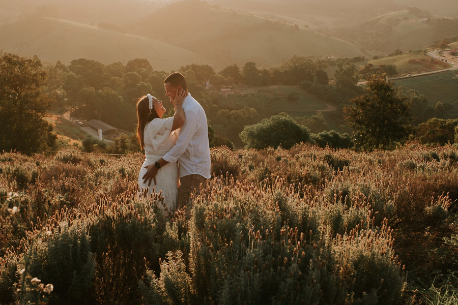 Ensaio Pré wedding no Lavandário de cunha por Anderson Crepaldi Fotografia