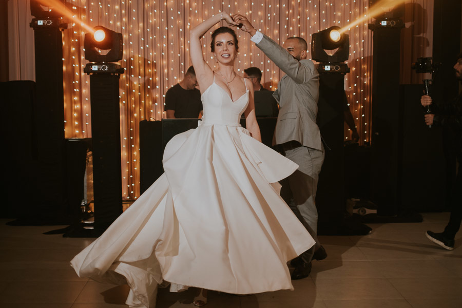 Casamento de Camila e Alessandro na Capela Nossa Senhora de Fátima - São José dos Campos e a festa no Espaço Portuscale por Anderson Crepaldi Fotografia