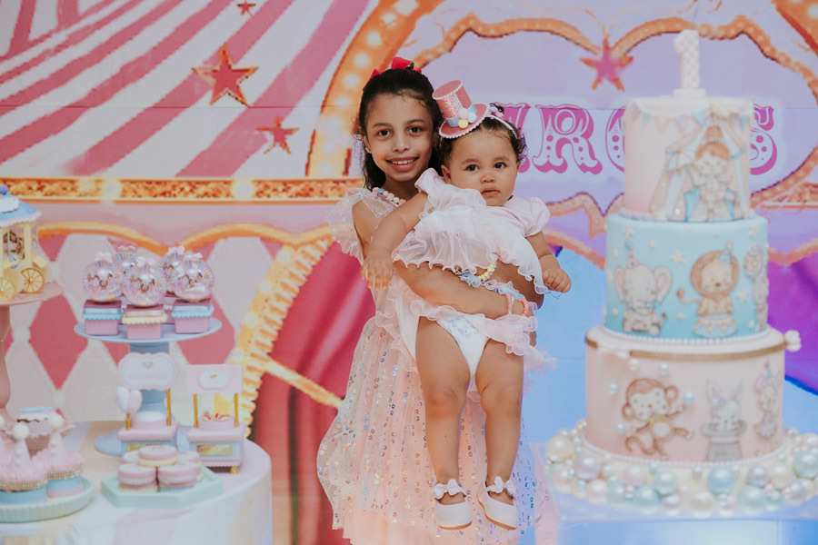 Festa infantil Cecília com tema circo no salão de festas da Komatsu por Anderson Crepaldi Fotografia
