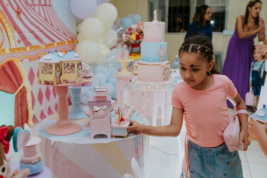 Festa infantil Cecília com tema circo no salão de festas da Komatsu por Anderson Crepaldi Fotografia