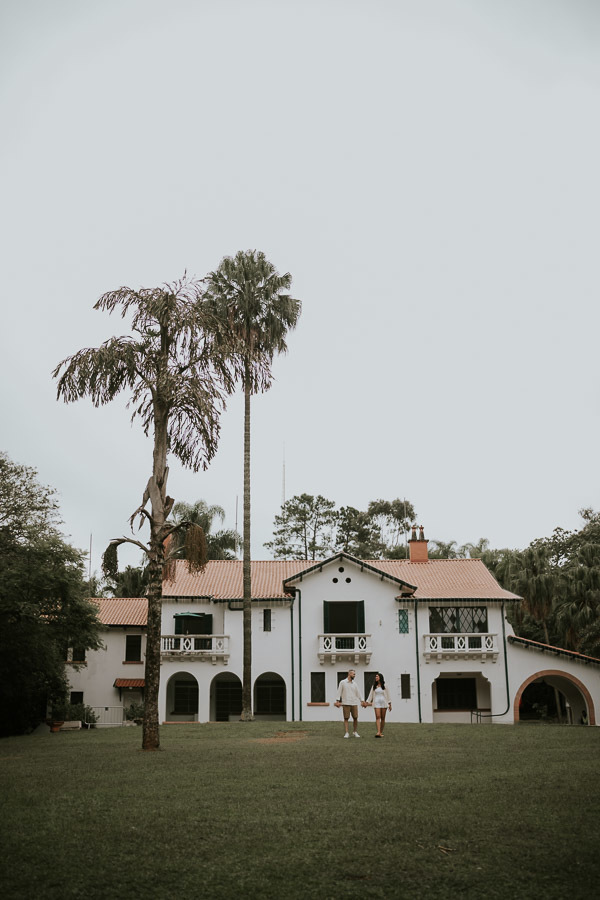 Ensaio pré-wedding no parque estadual Alberto Lofgren, Horto Florestal de Cláudia e Eduardo por Anderson Crepaldi Fotografia
