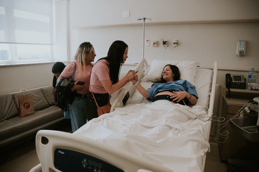 Fotografia de parto da Liz no Hospital Israelita Albert Einstein por Anderson Crepaldi Fotografia