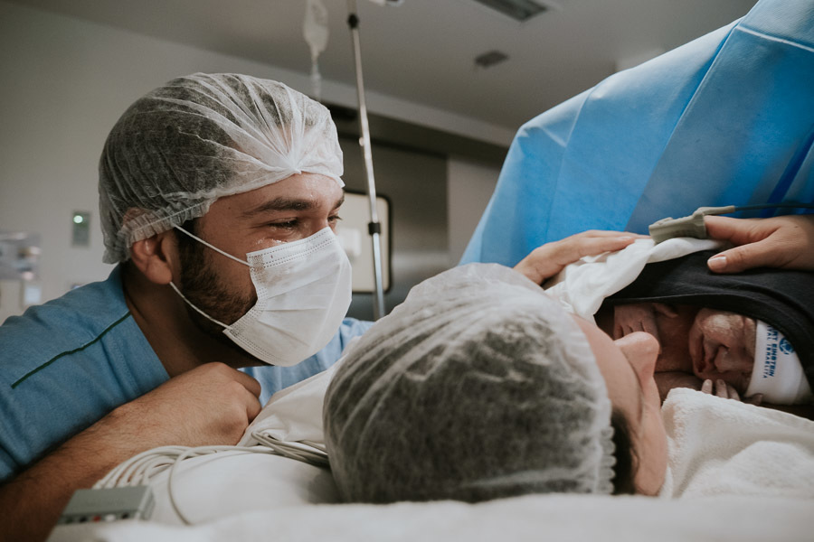 Fotografia de parto da Liz no Hospital Israelita Albert Einstein por Anderson Crepaldi Fotografia