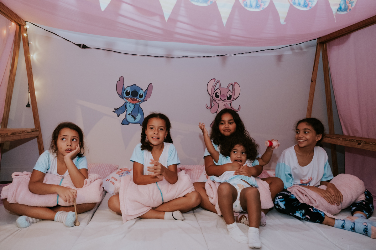 Festa do pijama com tema Lilo & Stitch de Maria Luiza por Anderson Crepaldi FOotgrafia