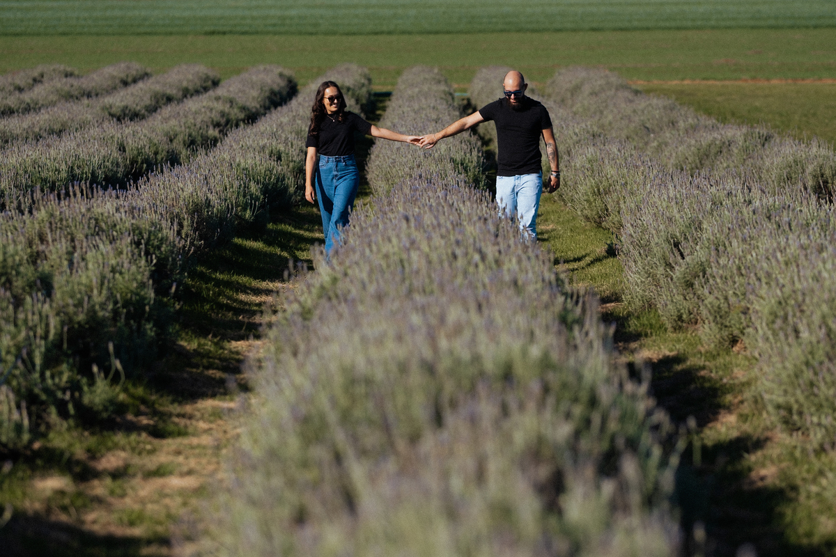 Ensaio pré wedding no Macena Flores em Holambra por Anderson Crepaldi Fotografia