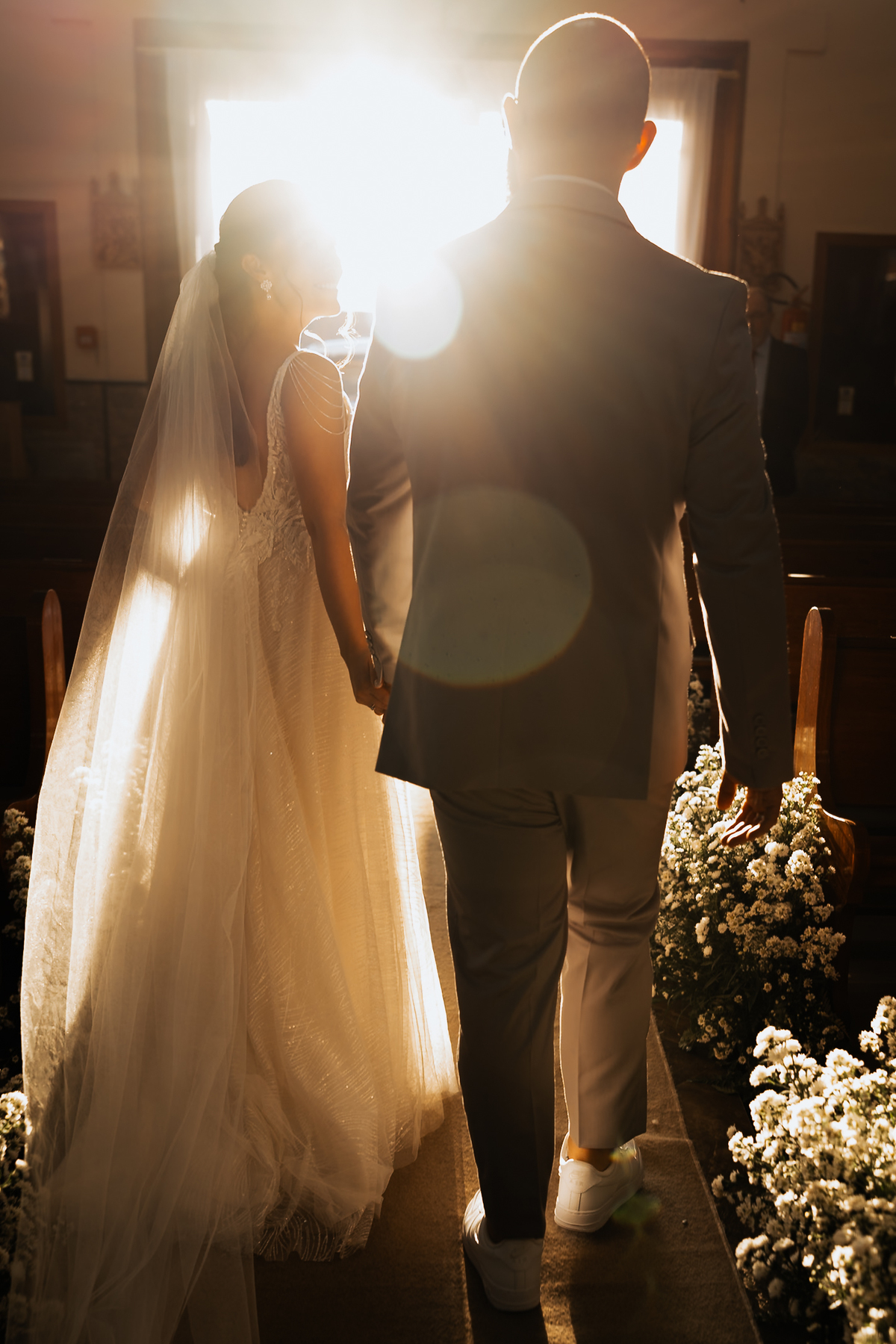 Casamento na Paróquia São Benedito, em Mogi das cruzes. Casamento no Casarão La Villa de Marina e Douglas por Anderson Crepaldi Fotografia