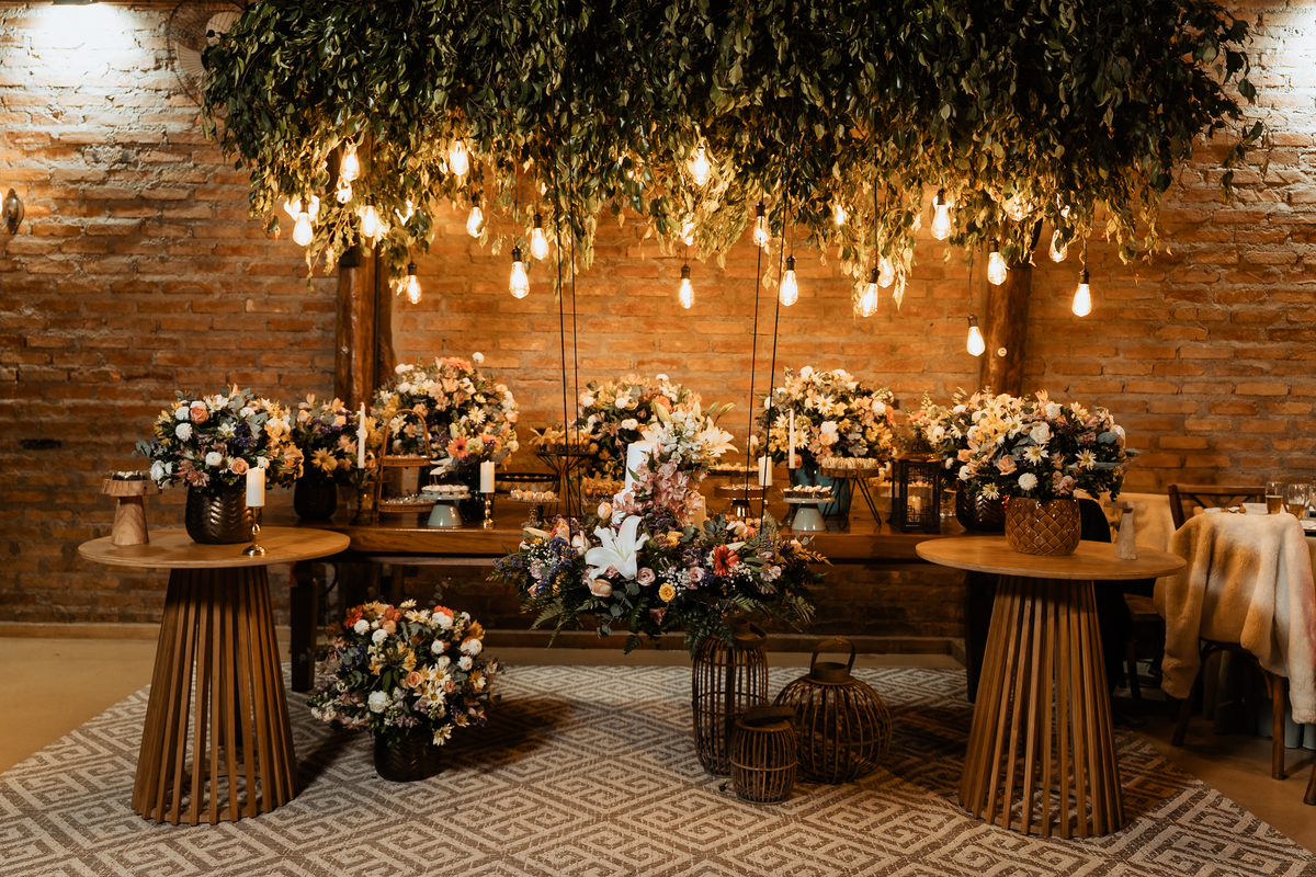 Casamento na Paróquia São Benedito, em Mogi das cruzes. Casamento no Casarão La Villa de Marina e Douglas por Anderson Crepaldi Fotografia