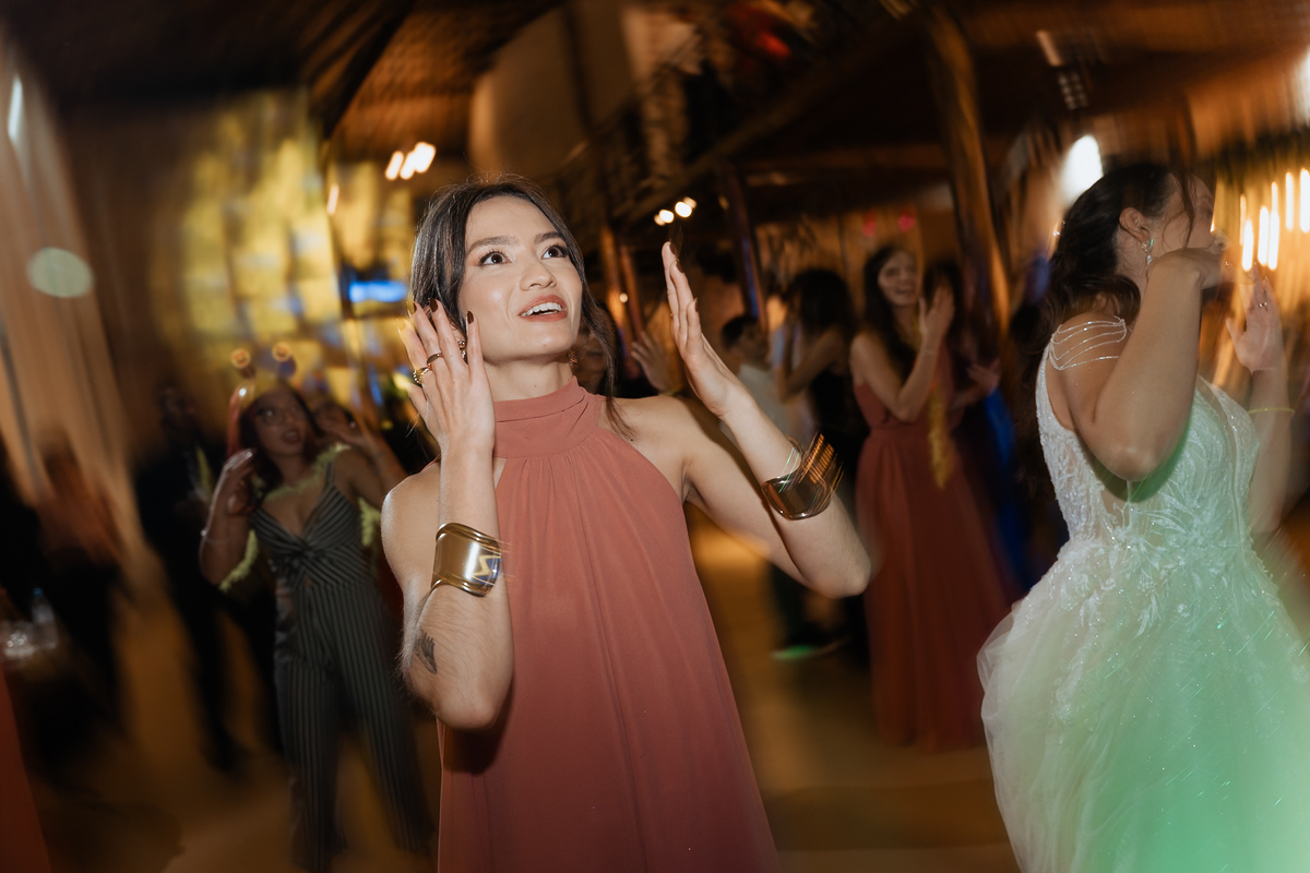 Casamento na Paróquia São Benedito, em Mogi das cruzes. Casamento no Casarão La Villa de Marina e Douglas por Anderson Crepaldi Fotografia