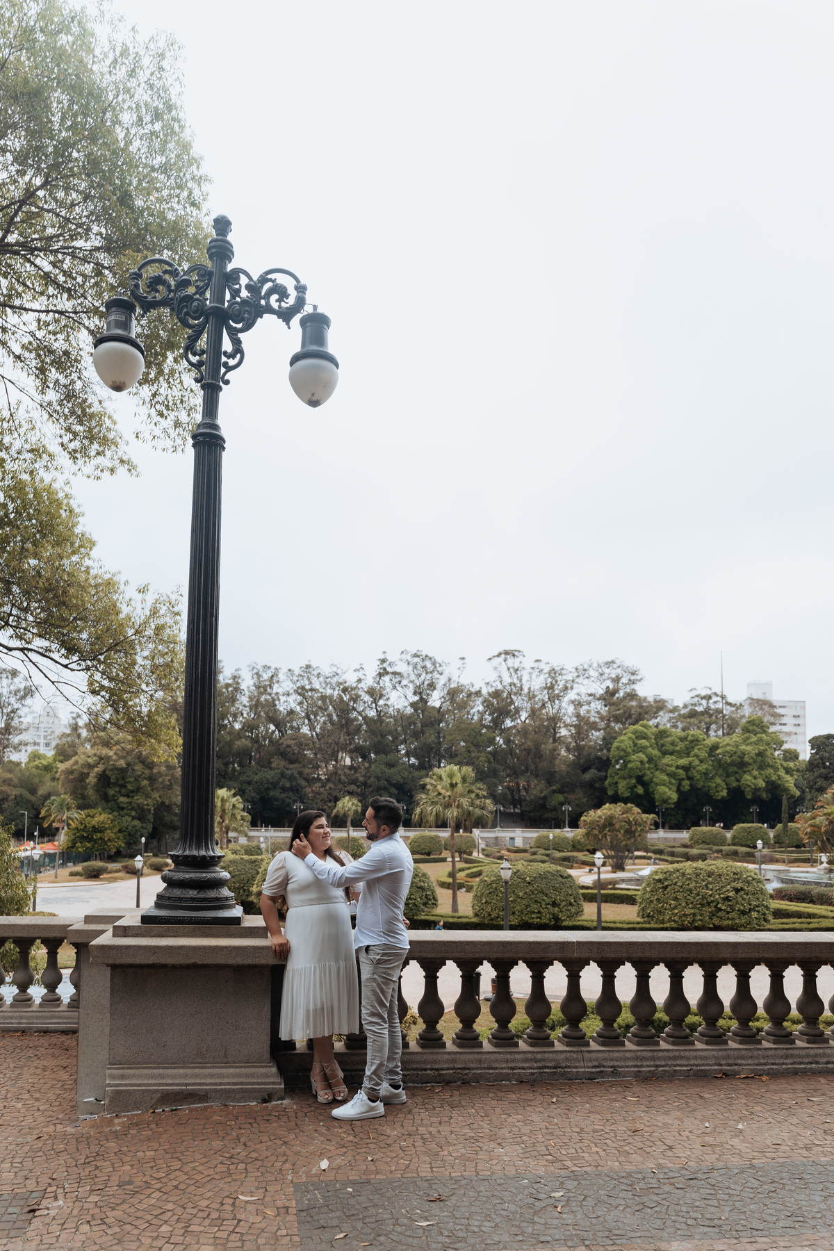 Ensaio pré casamento no Museu do Ipiranga/Parque da Independência de Vitoria e Adlai por Anderson Crepaldi Fotografia
