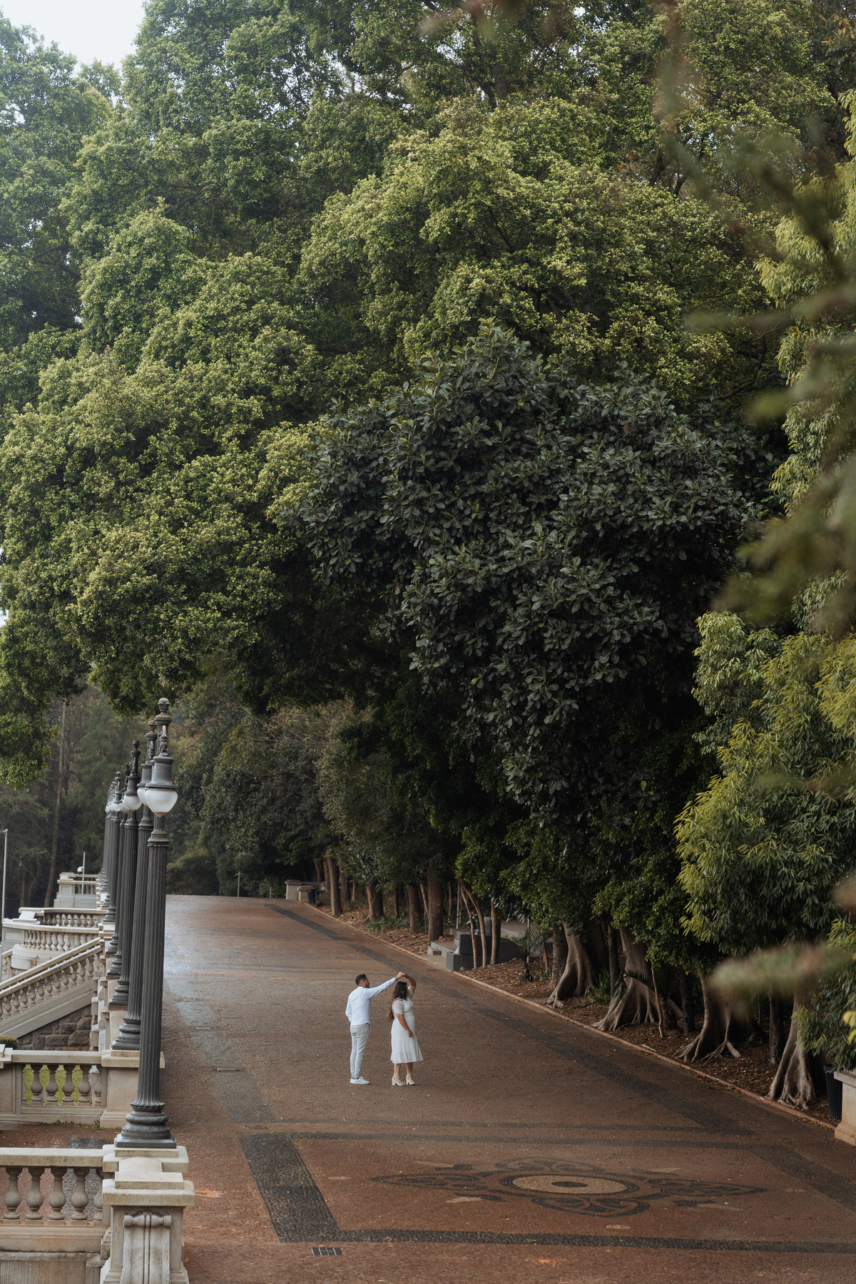 Ensaio pré casamento no Museu do Ipiranga/Parque da Independência de Vitoria e Adlai por Anderson Crepaldi Fotografia