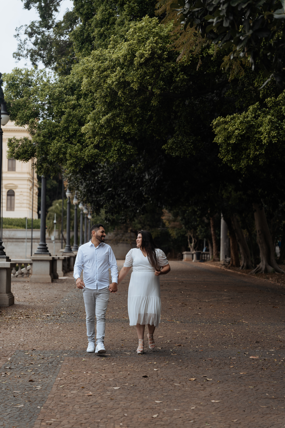 Ensaio pré casamento no Museu do Ipiranga/Parque da Independência de Vitoria e Adlai por Anderson Crepaldi Fotografia