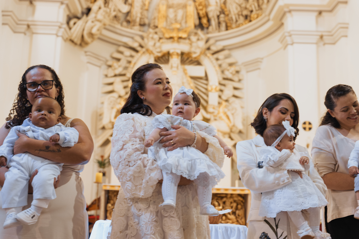 Batizado na Paróquia Cristo Rei Tatuapé de Maria Vitória por Anderson Crepaldi Fotografia