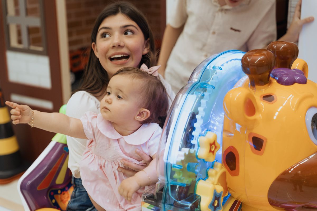Festa de aniversário infantil com tema Fazendinha no Magic Joy Buffet de Alice por Anderson Crepaldi Fotografia