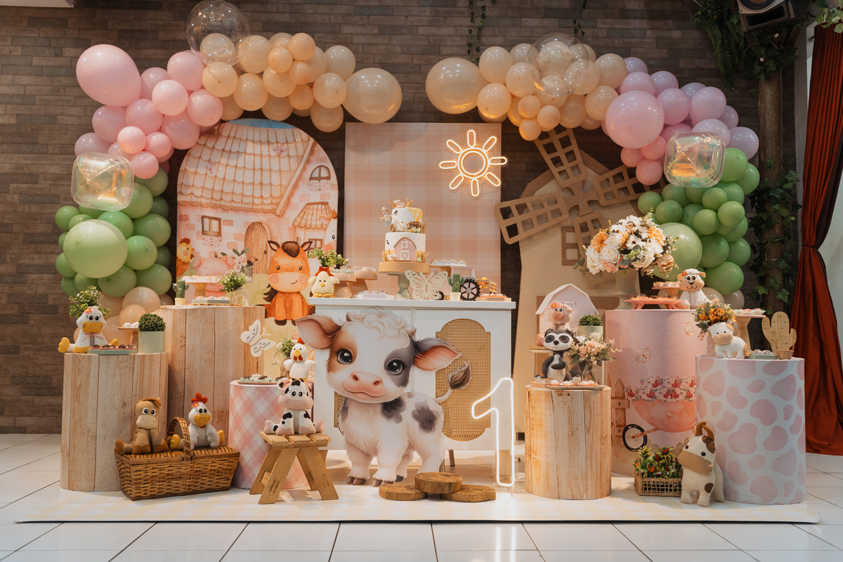 Festa de aniversário infantil com tema Fazendinha no Magic Joy Buffet de Alice por Anderson Crepaldi Fotografia