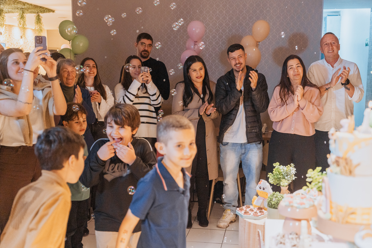 Festa de aniversário infantil com tema Fazendinha no Magic Joy Buffet de Alice por Anderson Crepaldi Fotografia