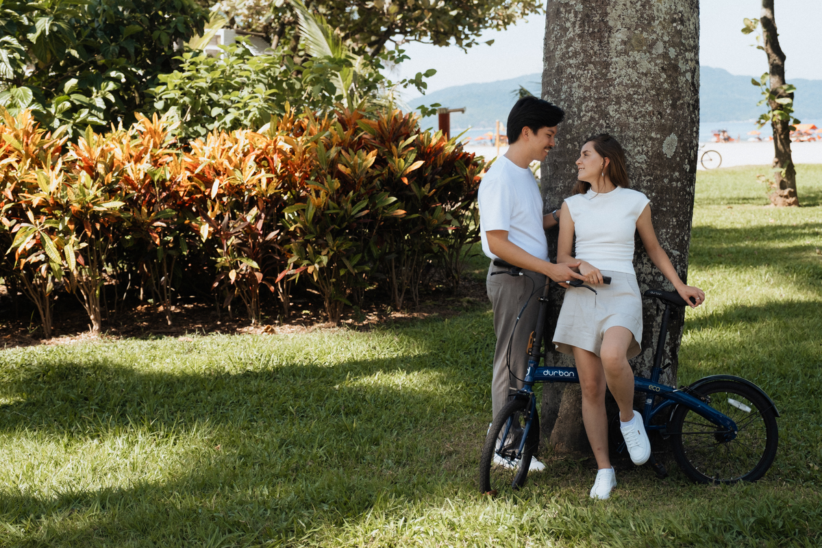 Ensaio pré-wedding na praia do Guaiúba no Guarujá de Letícia e Thomas por Anderson Crepaldi Fotografia