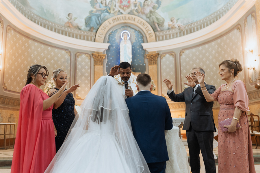Casamento na Paróquia Nossa Senhora de Lourdes e recepção Buffet Tulipas de Danielly e Gustavo por Anderson Crepaldi Fotografia