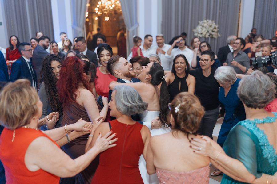 Casamento na Paróquia Nossa Senhora de Lourdes e recepção Buffet Tulipas de Danielly e Gustavo por Anderson Crepaldi Fotografia