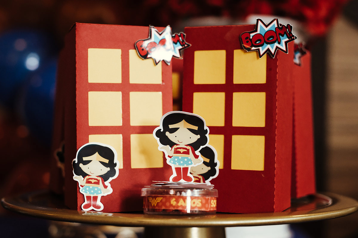 Festa Infantil Mulher Maravilha no Planeta Kids Altos de Santana por Anderson Crepaldi