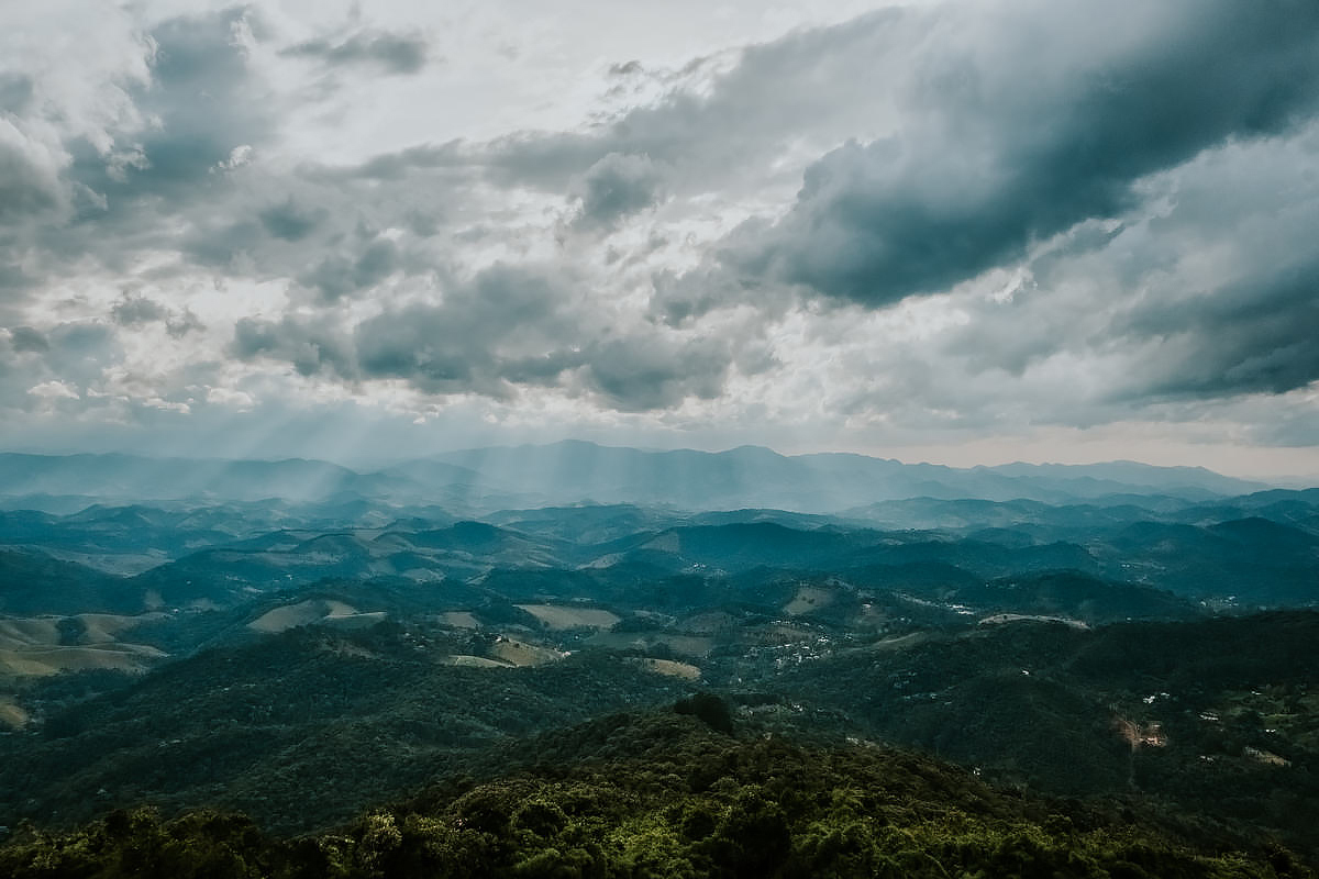 Ensaio Fotográfico de Casal no Pico Agudo em Santo Antonio do Pinhal realizado por Anderson Crepaldi, Fotógrafo de Casamento em SP, São José dos Campos e Vale do Paraíba
