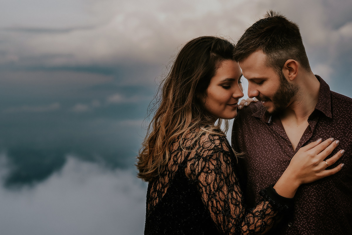 Ensaio Fotográfico de Casal no Pico Agudo em Santo Antonio do Pinhal realizado por Anderson Crepaldi, Fotógrafo de Casamento em SP, São José dos Campos e Vale do Paraíba
