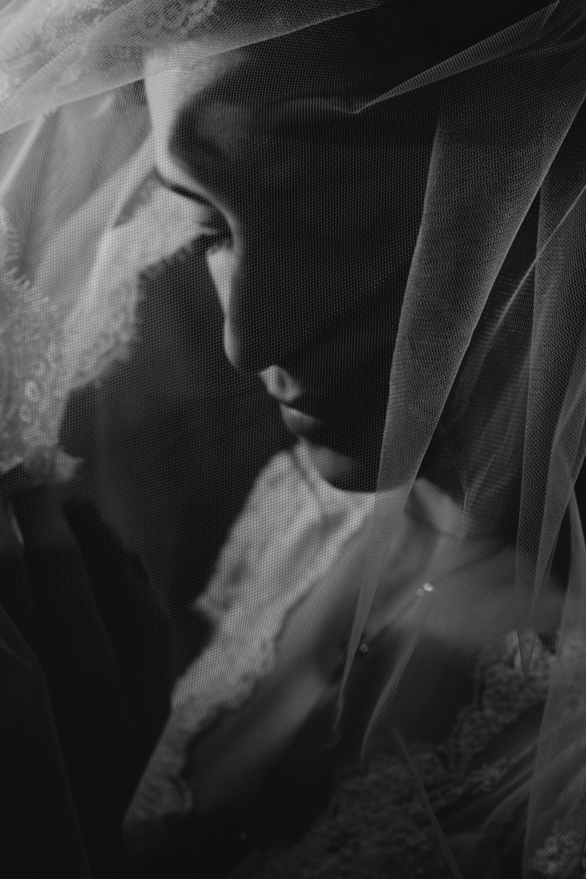 Ensaio Fotográfico da Prova do Vestido de Noiva, feito por Emannuelle Junqueira, realizado por Anderson Crepaldi Fotógrafo de Casamento em SP