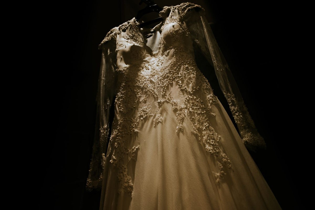 Ensaio Fotográfico da Prova do Vestido de Noiva, feito por Emannuelle Junqueira, realizado por Anderson Crepaldi Fotógrafo de Casamento em SP