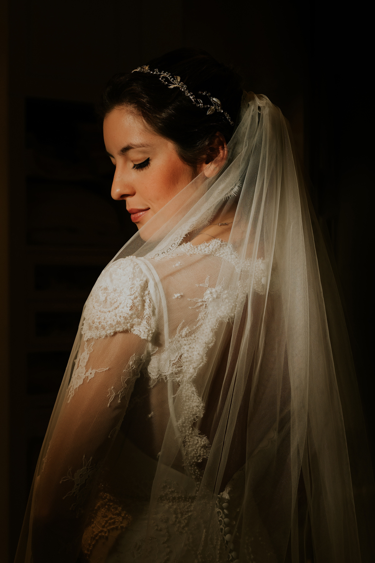 Ensaio Fotográfico da Prova do Vestido de Noiva, feito por Emannuelle Junqueira, realizado por Anderson Crepaldi Fotógrafo de Casamento em SP