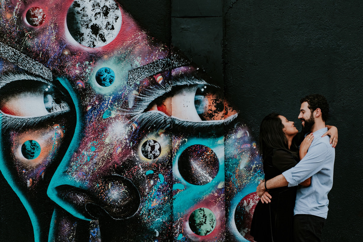 Ensaio Fotográfico Pré-Casamento no Beco do Batman, de Rafaela e Anderson realizado por Anderson Crepaldi Fotógrafo de Casamento SP