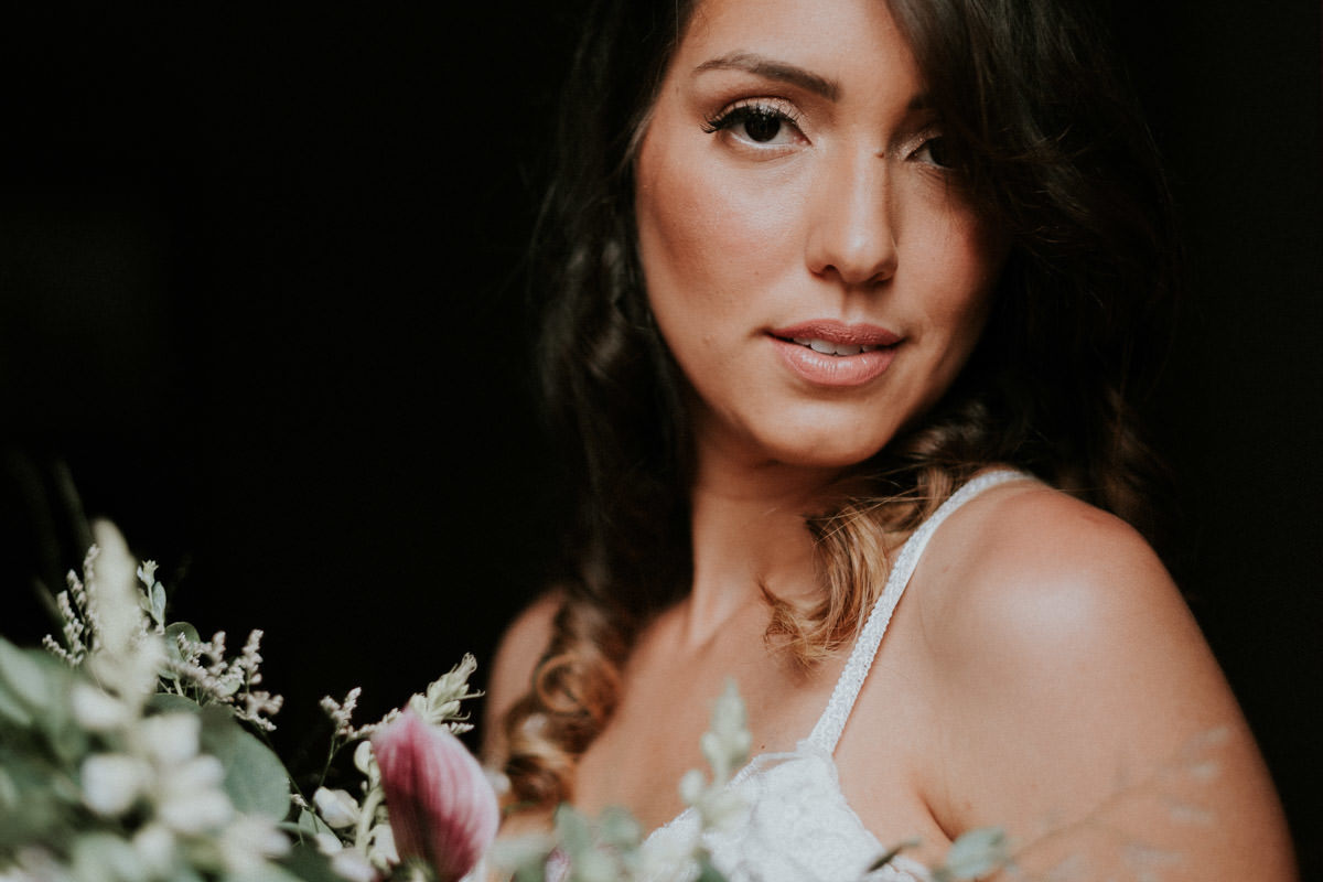 Casamento realizado em casa no estilo DIY Kamila e Paulo com buffet vegetariano