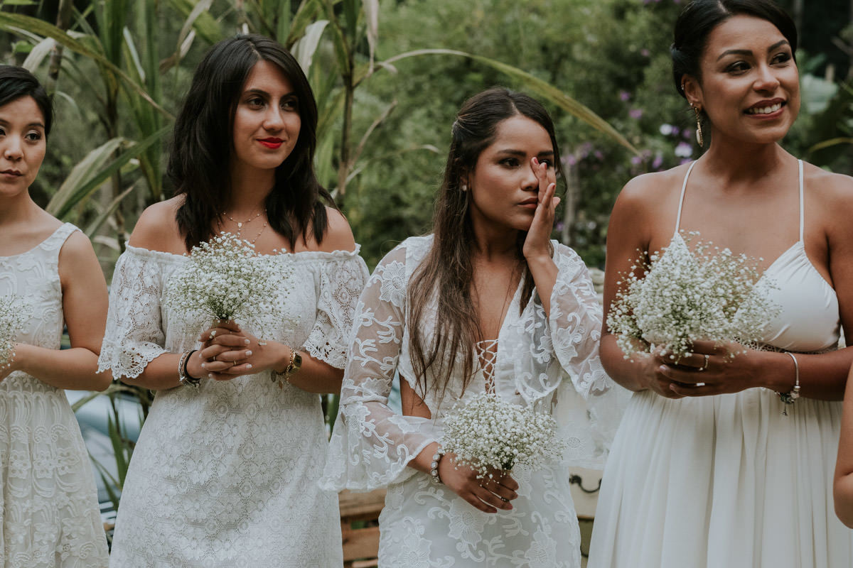 vCasamento realizado em casa no estilo DIY Kamila e Paulo com buffet vegetariano