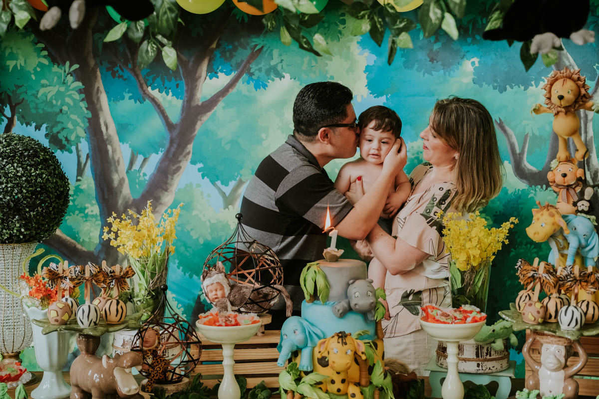 Festa de aniversário infantil com tema safari em casa, em São Paulo, do João Tadeu por Anderson Crepaldi Fotografia