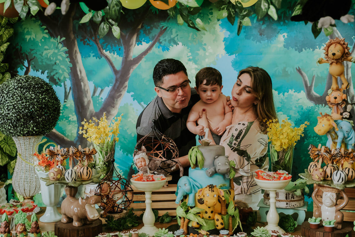 Festa de aniversário infantil com tema safari em casa, em São Paulo, do João Tadeu por Anderson Crepaldi Fotografia