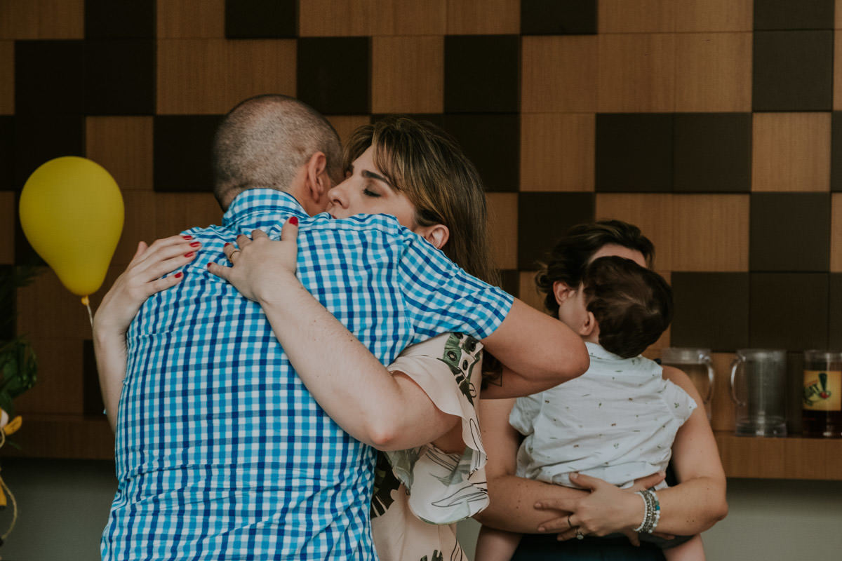 Festa de aniversário infantil com tema safari em casa, em São Paulo, do João Tadeu por Anderson Crepaldi Fotografia