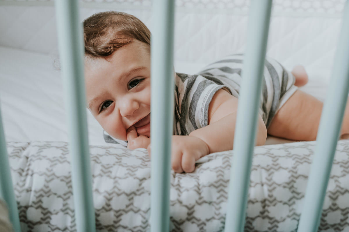 Acompanhamento fotográfico lifestyle em casa Diogo com 06 meses por Anderson Crepaldi Fotografia