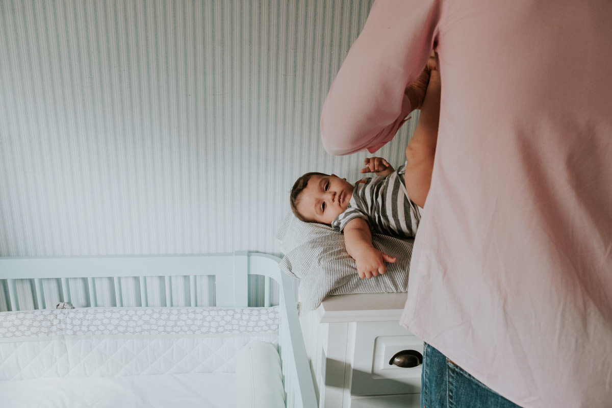 Acompanhamento fotográfico lifestyle em casa Diogo com 06 meses por Anderson Crepaldi Fotografia